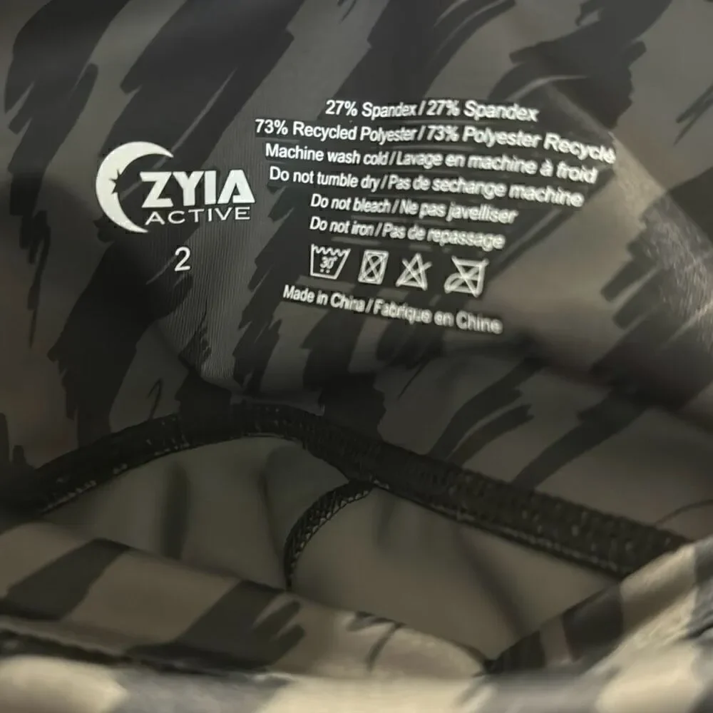 ZYIA Active Light N Tight Zebra Print Capri Legginngs Black Gray Size 2